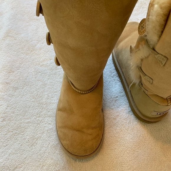 UGGS bailey suede triple II boot - Picture 2 of 6